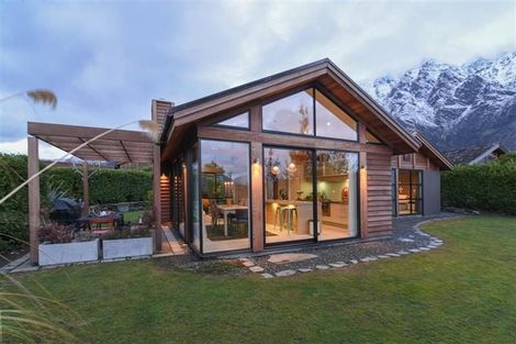 Photo of property in 4 Skye Lane, Jacks Point, Queenstown, 9371