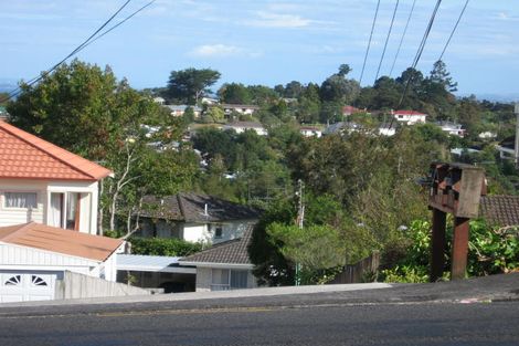 Photo of property in 108 Golf Road, New Lynn, Auckland, 0600