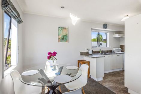 Photo of property in 8 Dale Road, Raumati South, Paraparaumu, 5032