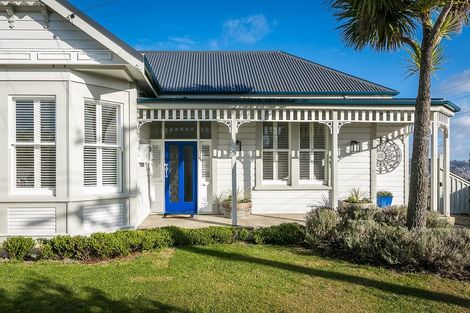 Photo of property in 84 Tomahawk Road, Andersons Bay, Dunedin, 9013
