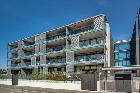 Photo of property in 504/7 Humber Street, Pandora, Napier, 4110