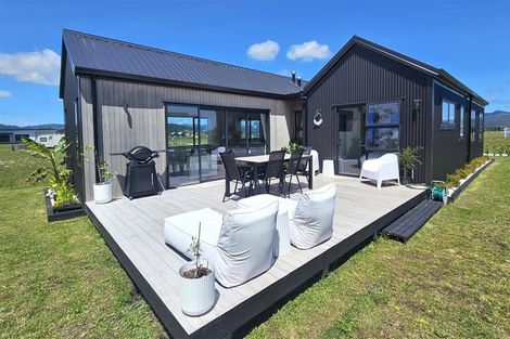 Photo of property in 104 Karearea Way, Matarangi, Whitianga, 3592