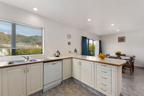 Photo of property in 31 Seddon Street, Wallaceville, Upper Hutt, 5018