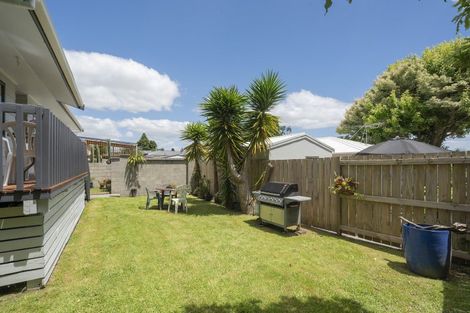 Photo of property in 82 Esmeralda Street, Welcome Bay, Tauranga, 3112