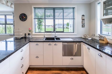 Photo of property in 1 Ash Lane, Cromwell, 9310