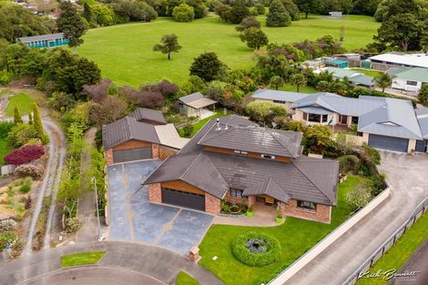 Photo of property in 21 Galveston Grove, Totara Park, Upper Hutt, 5018