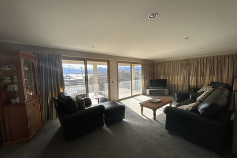 Photo of property in 142 Warren Street, Wanaka, 9305