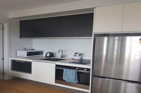 Photo of property in Frank Sargeson Apts, 404/74 Anzac Street, Takapuna, Auckland, 0622