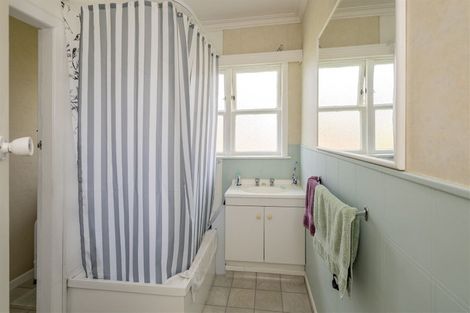 Photo of property in 591 Queen Street East, Levin, 5510