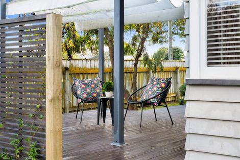 Photo of property in 2 Chambers Street, Napier South, Napier, 4110