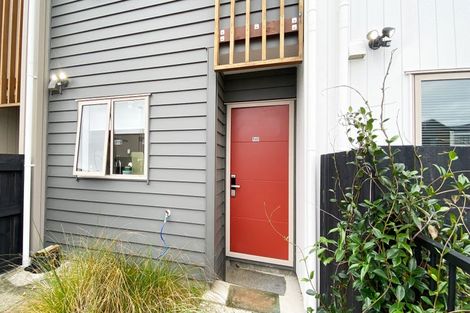 Photo of property in 140 Battalion Drive, Papakura, 2110