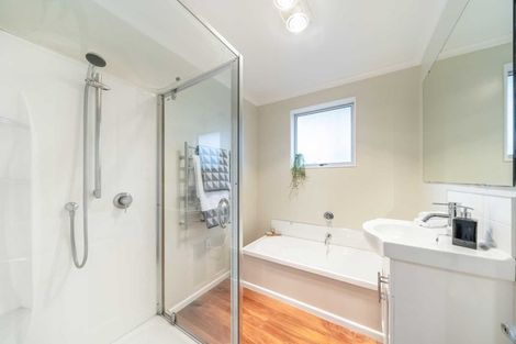 Photo of property in 141 Conclusion Street, Ascot Park, Porirua, 5024