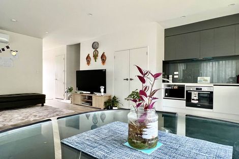 Photo of property in 11c Mandarin Place, Half Moon Bay, Auckland, 2012