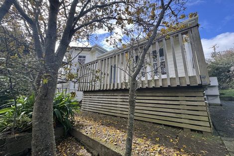 Photo of property in 27 Tawa Terrace, Tawa, Wellington, 5028
