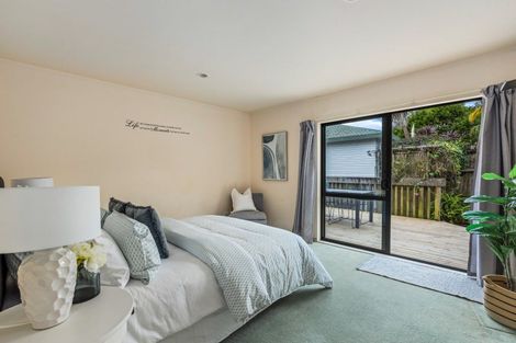 Photo of property in 47 Jelas Road, Red Beach, 0932