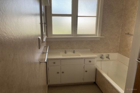 Photo of property in 8 Carlisle Street, Waimate, 7924