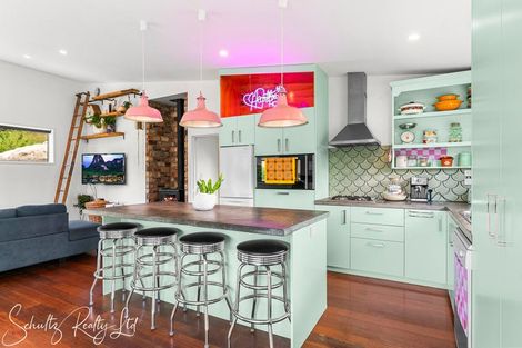 Photo of property in 37 Willow Lane, Maungaturoto, 0588