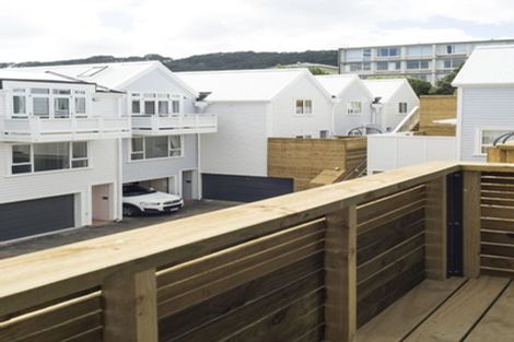 Photo of property in Pirie Street Townhouses, 9/35 Pirie Street, Mount Victoria, Wellington, 6011