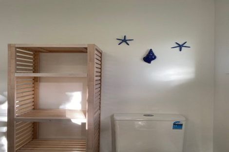 Photo of property in 27 Bournemouth Terrace, Murrays Bay, Auckland, 0630