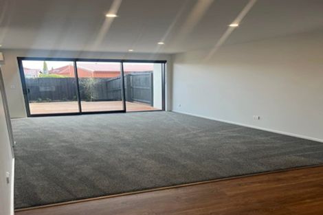 Photo of property in 15/27 New Brighton Road, Shirley, Christchurch, 8061