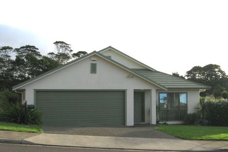 Photo of property in 10 Blethyn Place, Te Atatu South, Auckland, 0610