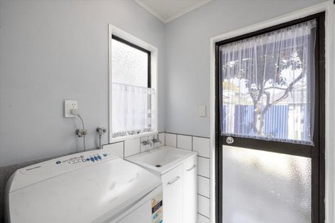 Photo of property in 4b Sheath Street, Tauranga, 3110