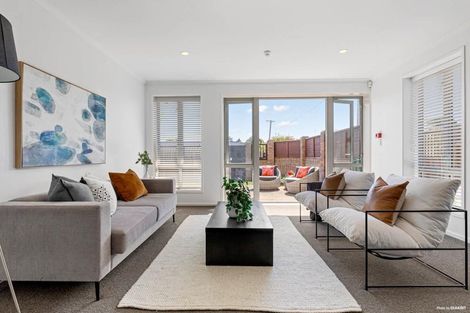 Photo of property in 5a Puka Street, Onehunga, Auckland, 1061