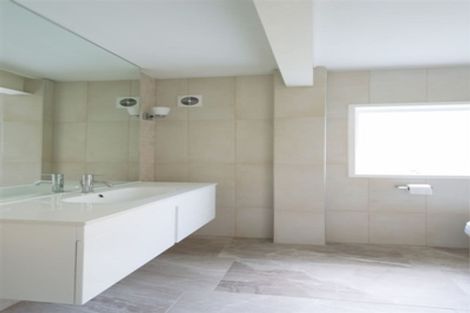 Photo of property in 26 Aotearoa Terrace, Murrays Bay, Auckland, 0630