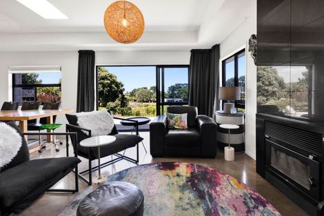 Photo of property in 6 Aytoun Street, Opunake, 4616