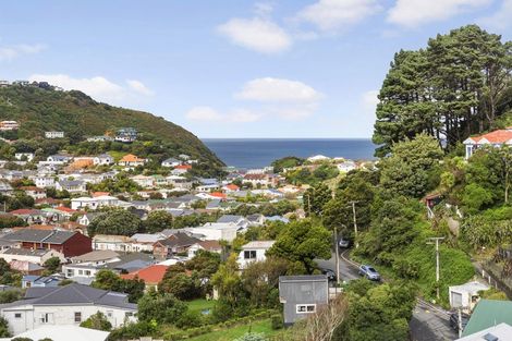 Photo of property in 12c Freeling Street, Island Bay, Wellington, 6023