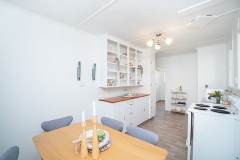 Photo of property in 48 Upham Terrace, Roslyn, Palmerston North, 4414