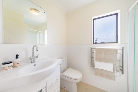 Photo of property in 42 Gurkha Crescent, Khandallah, Wellington, 6035