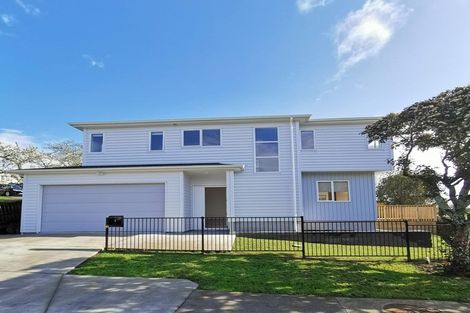 Photo of property in 1 Justin Place, Te Atatu Peninsula, Auckland, 0610
