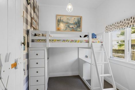 Photo of property in 265 Coronation Avenue, Welbourn, New Plymouth, 4310