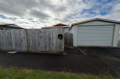 Photo of property in 6 Carlisle Street, Milson, Palmerston North, 4414