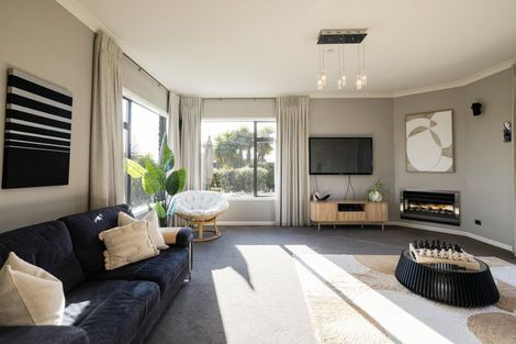 Photo of property in 10 The Dales, Dinsdale, Hamilton, 3204