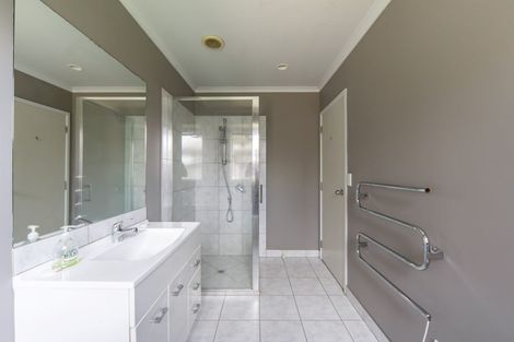 Photo of property in 18 Oldfield Court, Huntington, Hamilton, 3210