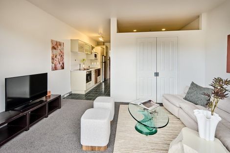 Photo of property in Atrium Towers, 6p/154 The Terrace, Wellington Central, Wellington, 6011