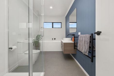 Photo of property in 82 Kotare Street, Waikanae, 5036