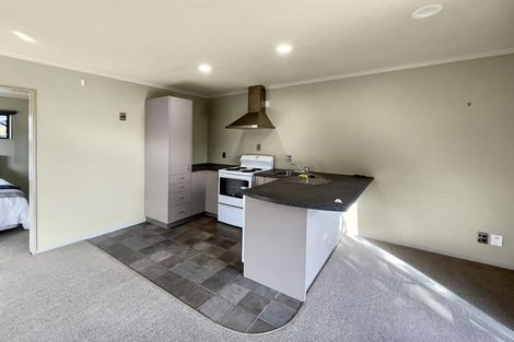 Photo of property in 4 Johnstone Drive, Fitzherbert, Palmerston North, 4410