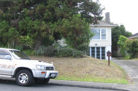 Photo of property in 88 Target Road, Totara Vale, Auckland, 0629