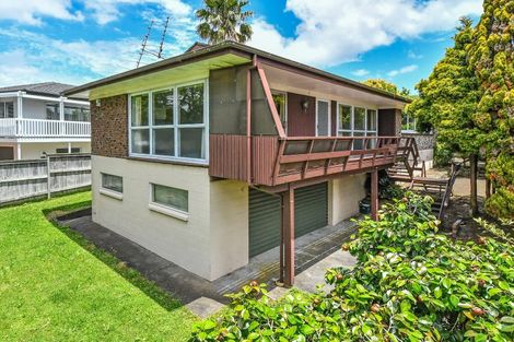 Photo of property in 57 Ray Small Drive, Pahurehure, Papakura, 2113