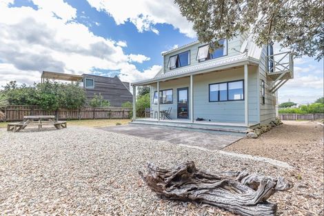 Photo of property in 5 Rua Avenue, Waitarere Beach, Levin, 5510