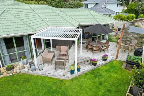 Photo of property in 7 Caughley Place, Otaki Beach, Otaki, 5512