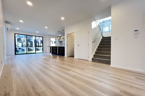 Photo of property in 5 Clara Road, Silverdale, 0932