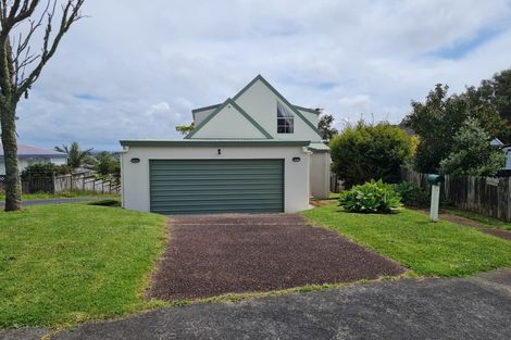 Photo of property in 14 Redfern Lane, Glenfield, Auckland, 0629
