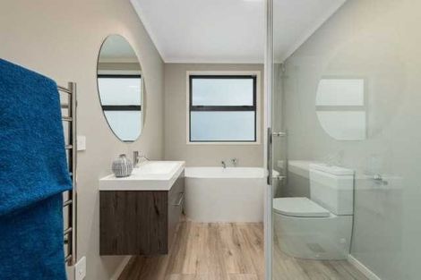 Photo of property in 194 Waitaha Road, Welcome Bay, Tauranga, 3112