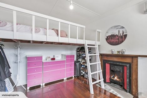 Photo of property in 142 Titirangi Road, New Lynn, Auckland, 0600