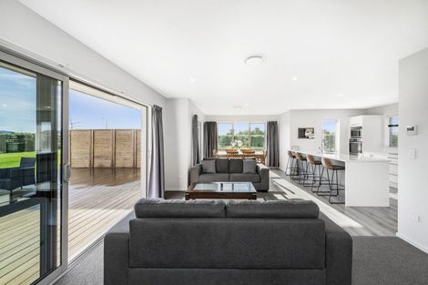 Photo of property in 25 Landsborough Drive, Darfield, 7571