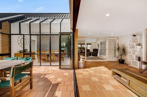 Photo of property in 151 Taupaki Road, Taupaki, Henderson, 0782